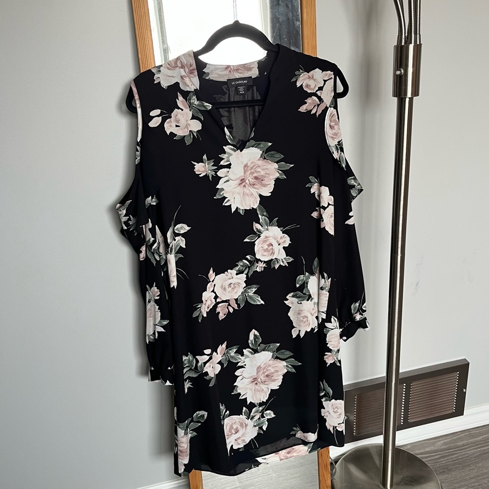 Cold shoulder Le chateau floral dress